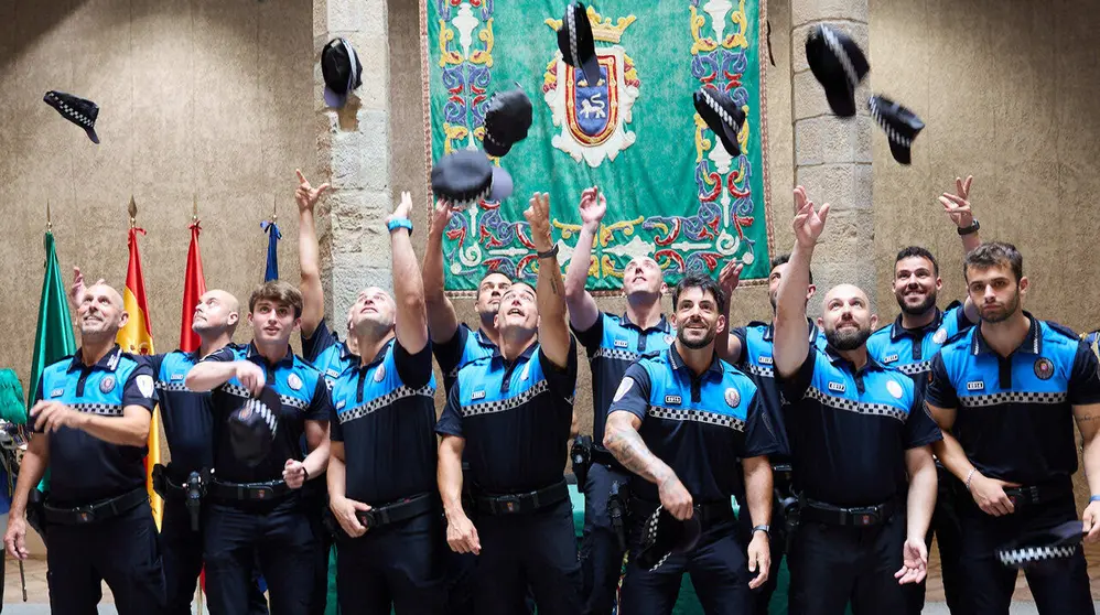 Acto de nombramiento de nuevos y nuevas agentes de la Polic&iacute;a Municipal de Pamplona. I&Ntilde;IGO ALZUGARAY