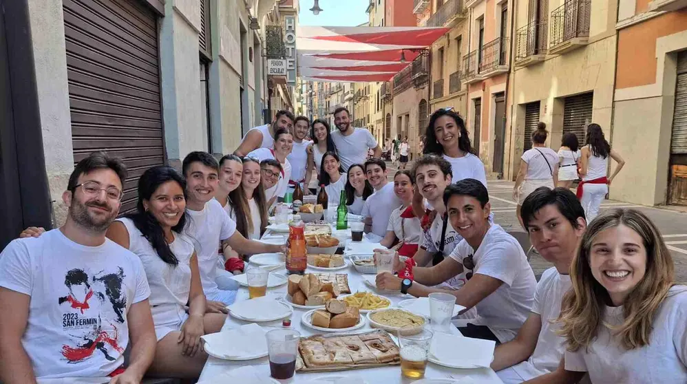 Almuerzos del d&iacute;a del Chupinazo de San Ferm&iacute;n 2026. JOS&Eacute; MIGUEL MONTES