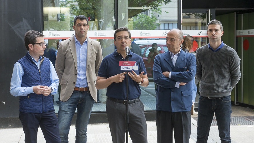 La coalición UPN-PP en un acto en Hacienda. PABLO LASAOSA 03