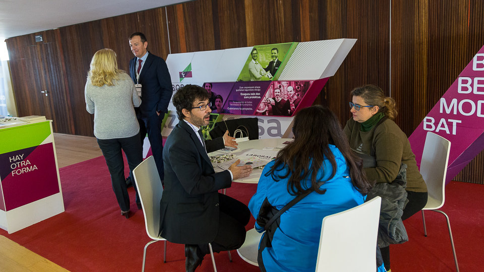 Jornada 'Emprende franquicia' celebrada en el Palacio de Congresos y Auditorio de Navarra (10). IÑIGO ALZUGARAY