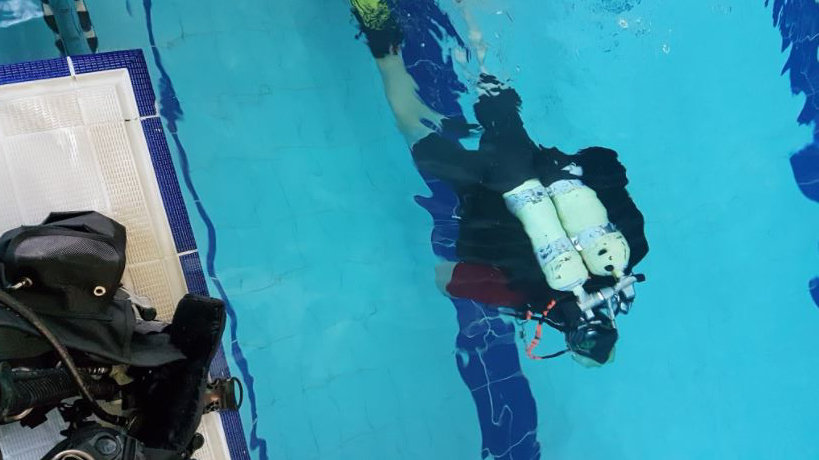 Rescatan con vida a uno de los ocupantes del vehículo que ha caído al río Ebro entre Lodosa y Sartaguda