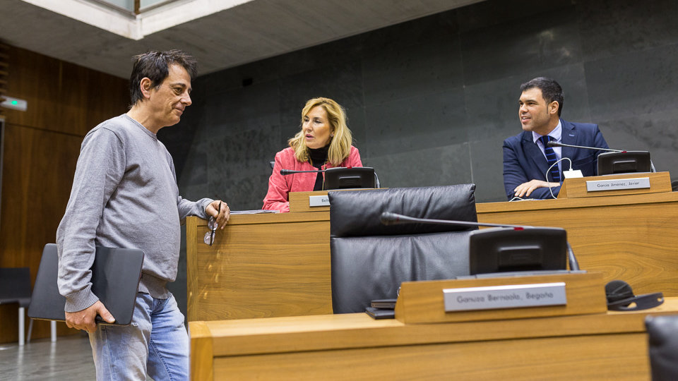 Pleno del Parlamento de Navarra (11). IÑIGO ALZUGARAY