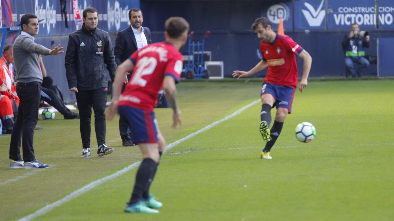 Partido entre Osasuna y Lugo en El Sadar IÑIGO ALZUGARAY