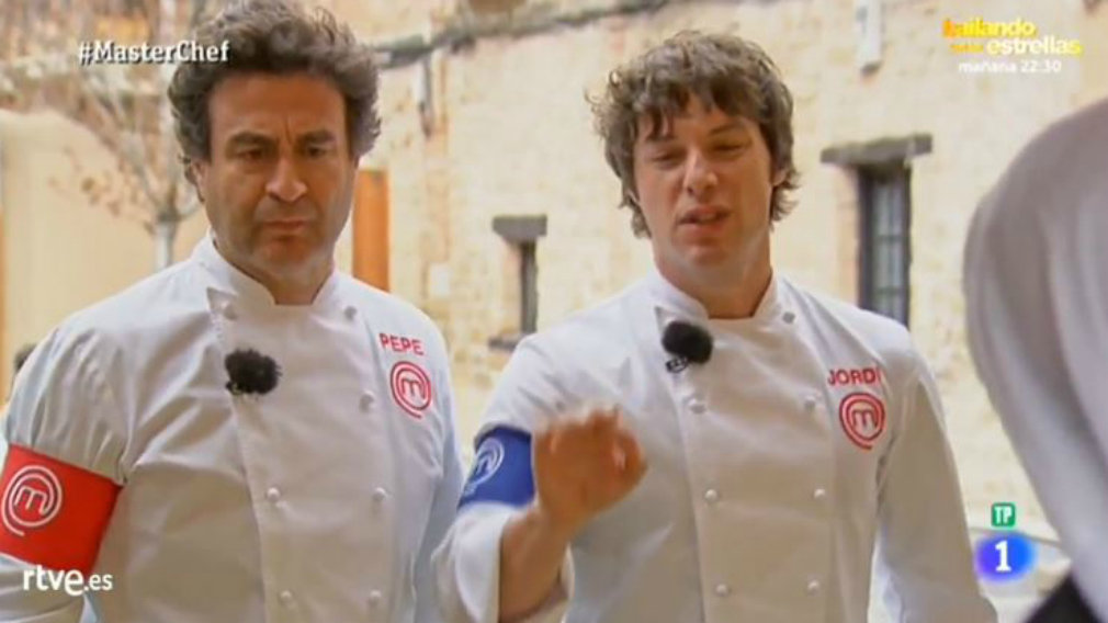 'Algo se quema en Olite': el divertido descuido del jurado de MasterChef durante su paso por Navarra