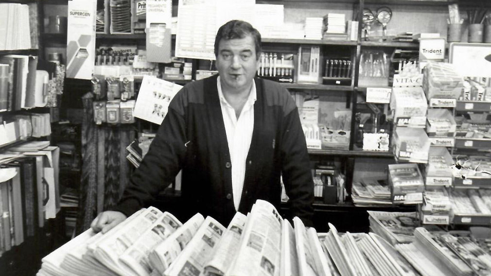 El padre de Carmelo Buttini en la Casa del Libro de la calle Estafeta. CEDIDA