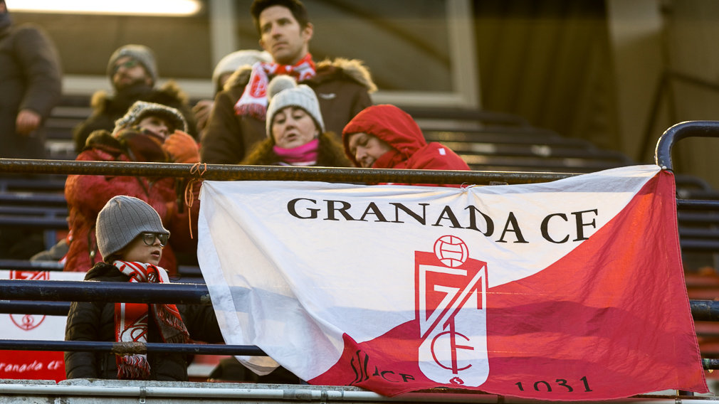 La grada de El Sadar durante el partido entre Osasuna y Grada (01). IÑIGO ALZUGARAY