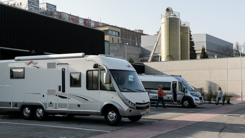 Luz verde de los afectados a la regulación del turismo de caravanas y furgonetas en Navarra