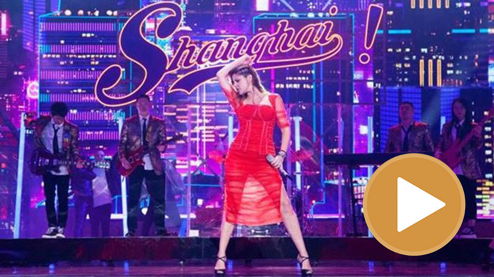 La rockera que canta a San Fermín deslumbra con una actuación brutal en 'Got Talent China'