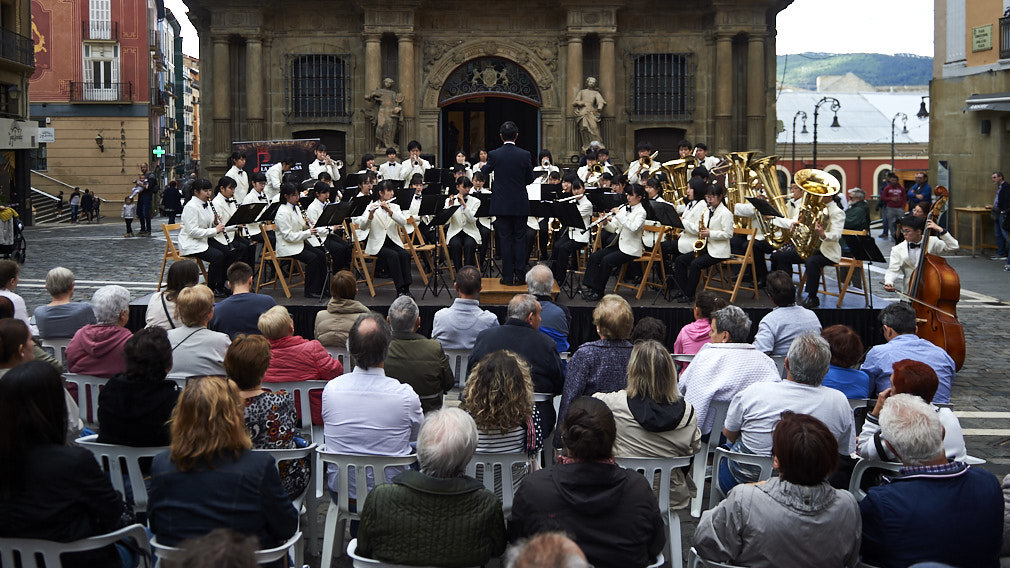 Inauguración en la plaza del Ayuntamiento del Festival Internacional de Bandas con motivo del centenario de La Pamplonesa. MIGUEL OSÉS