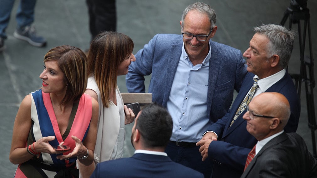 Bildu allana el camino para facilitar la investidura de Chivite y dirigir desde fuera el nuevo cuatripartito