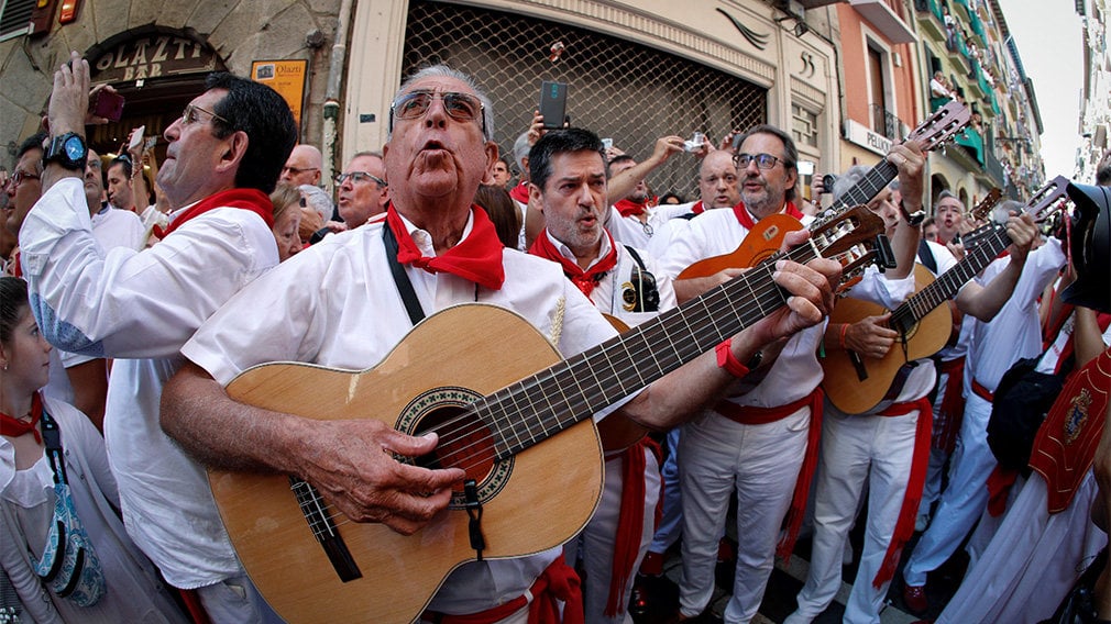 Programa de San Fermín del 8 de julio: segundo encierro, día de la Jota, conciertos y fuegos artificiales