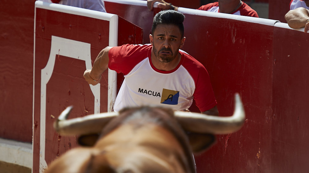 Concurso de recortadores de las fiestas de San Fermín de 2019 en la plaza de toros. MIGUEL OSÉS