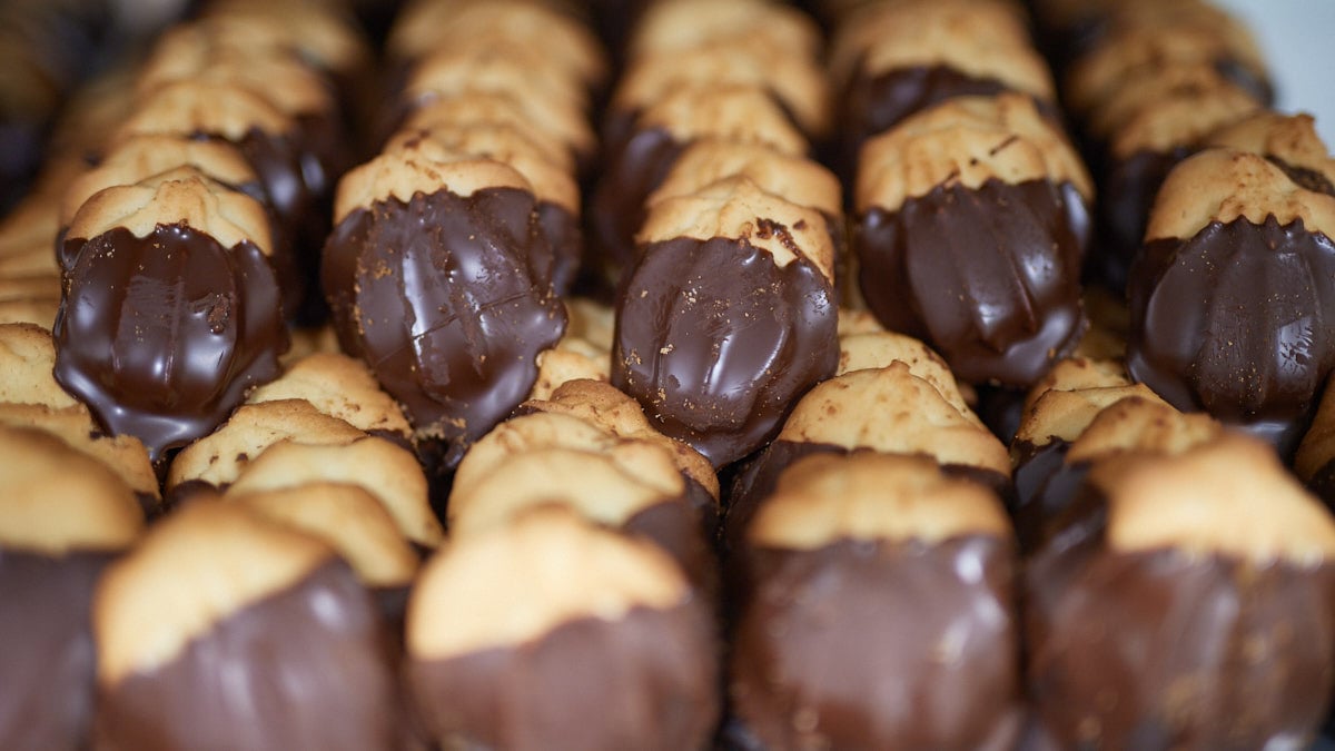 La centenaria tienda Pastas Layana de Pamplona abre un segundo punto de venta en la ciudad