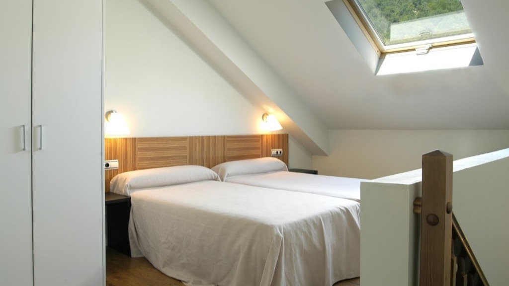 Así es una de las habitaciones del SNÖ Isaba. Foto: SNÖ Isaba.