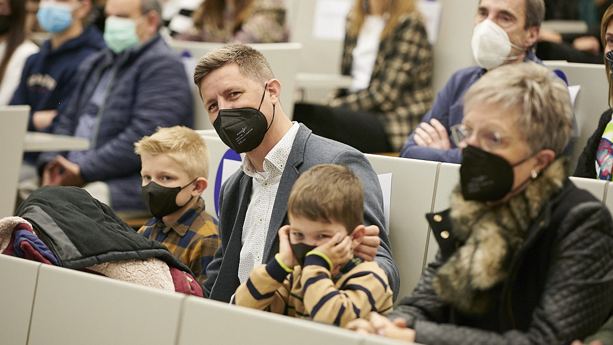 La Universidad de Navarra entrega el Premio Luka Brajnovic a título póstumo al periodista David Beriáin. PABLO LASAOSA