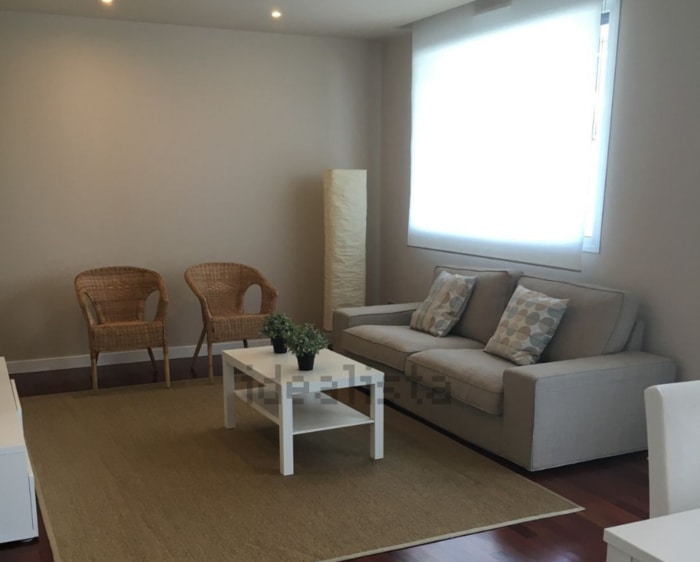 Ático amplio y amueblado en Calle Isabel Garbayo Ayala. Foto: Idealista