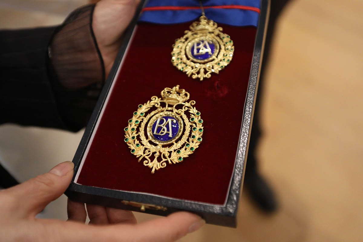 Detalle de la Medalla de Oro al Mérito de las Bellas Artes, concedidas por el Ministerio de Cultura y Deporte. GOBIERNO DE NAVARRA