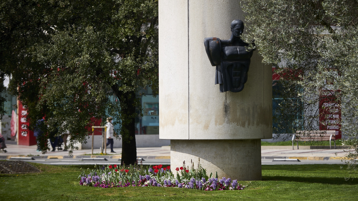 El Monumento a Pompeyo se encuentra en la plaza de Juan XXIII. IRANZU LARRASOAÑA