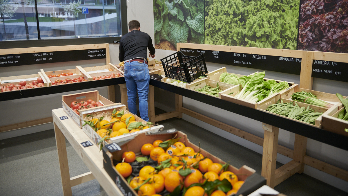La Huerta del Castillo acerca los productos del campo olitense a Pamplona. IRANZU LARRASOAÑA