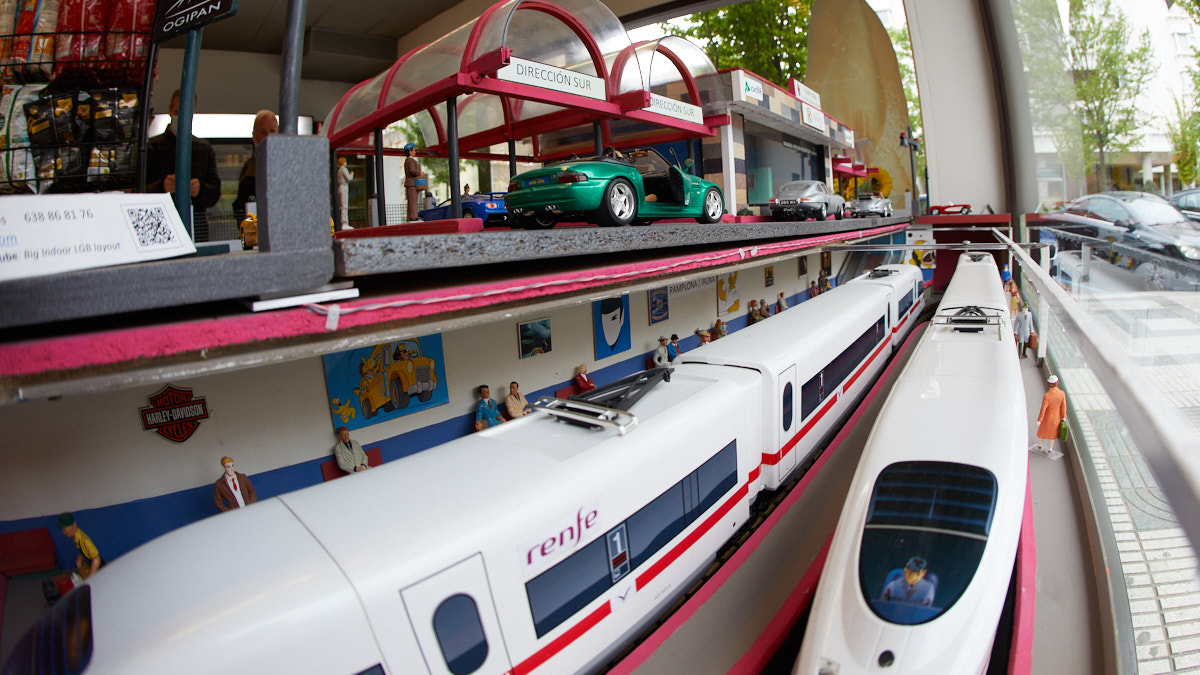 Maqueta de la futura estación de ferrocarril de Berriozar, realizada por Ubaldo Marcos. IÑIGO ALZUGARAY