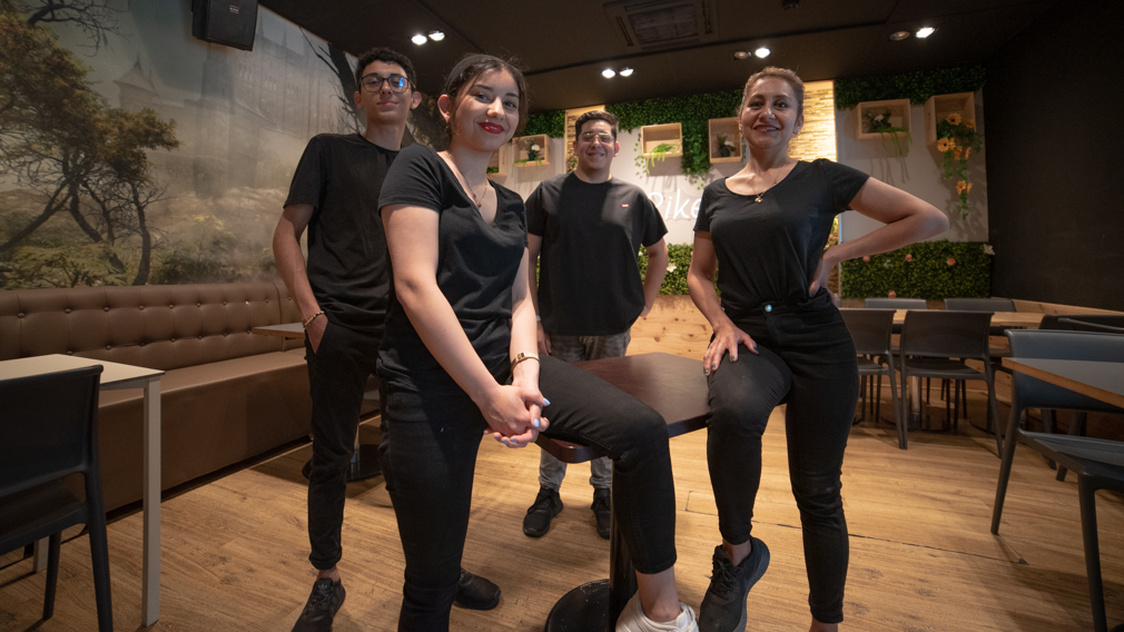 Inauguración del Bar Piketú En el Barrio de San Juan. IRAITZ IRIARTE.