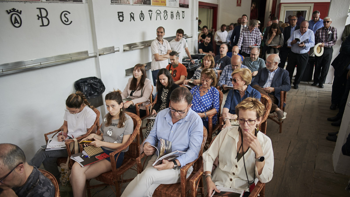 Presentación de la publicación conmemorativa del centenario de la Plaza de Toros. PABLO LASAOSA