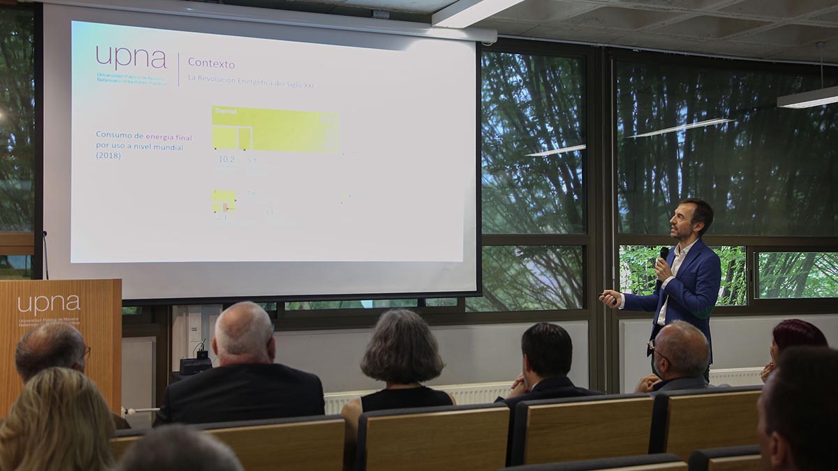 La UPNA presenta su plan para convertirse en una universidad sostenible e inteligente. UPNA