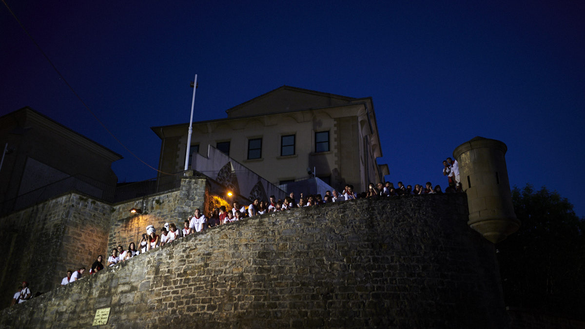Juan Castro, el encargado de tocar la corneta al terminar el encierrillo de San Fermín. PABLO LASAOSA