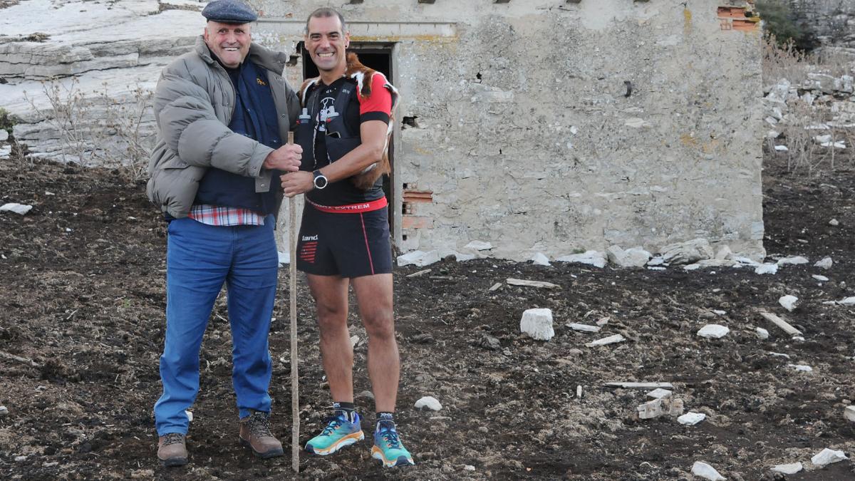 Florencio Luqui corre desde la sierra de Andía hasta Caparroso en recuerdo a los pastores y a su padre. AMAYA LUQUI (1)