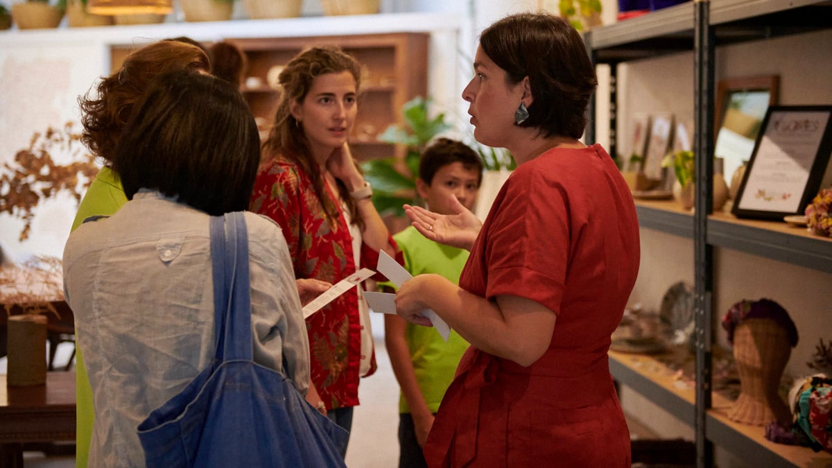 Inauguración de El Vivero de Ideas, un espacio dedicado a diferentes disciplinas artísticas, como la cerámica, y puesto en marcha por Carolina Cortes. IRANZU LARRASOAÑA