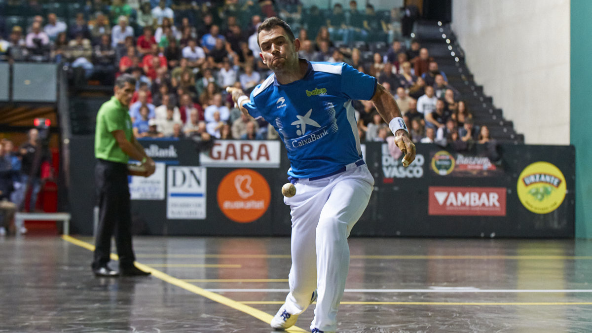 Partido de pelota de la semifinal del Masters Caixabank de parejas entre Ezkurdia-Mariezkurrena II y Jaka-Zabaleta celebrado en el Navarra Arena de Pamplona. IÑIGO ALZUGARAY