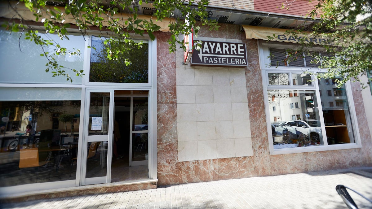 Pastelería Gayarre, en la calle Olite número 20 de Pamplona. IÑIGO ALZUGARAY