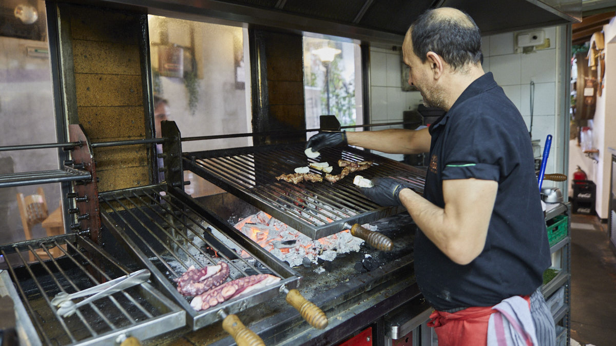 Sidrería KaleanGora, situada en la calle Tajonar número 29 de Pamplona. IÑIGO ALZUGARAY