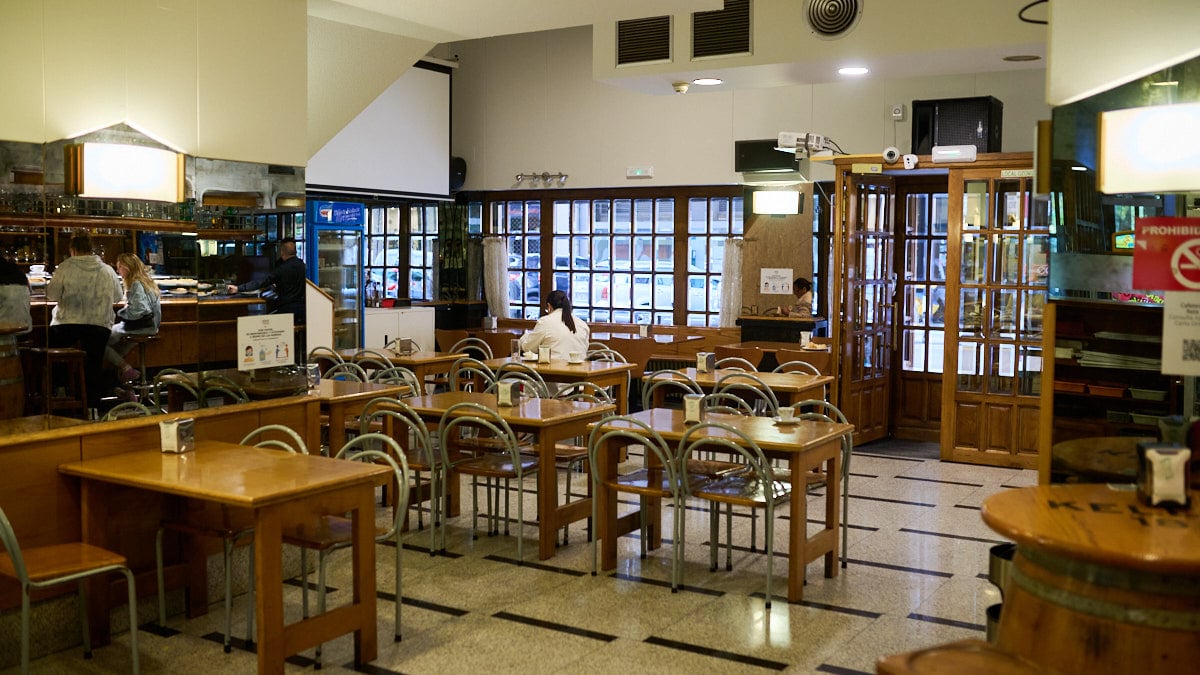 Cafetería Reta, en la Plaza de la Libertad 8 de Pamplona. PABLO LASAOSA