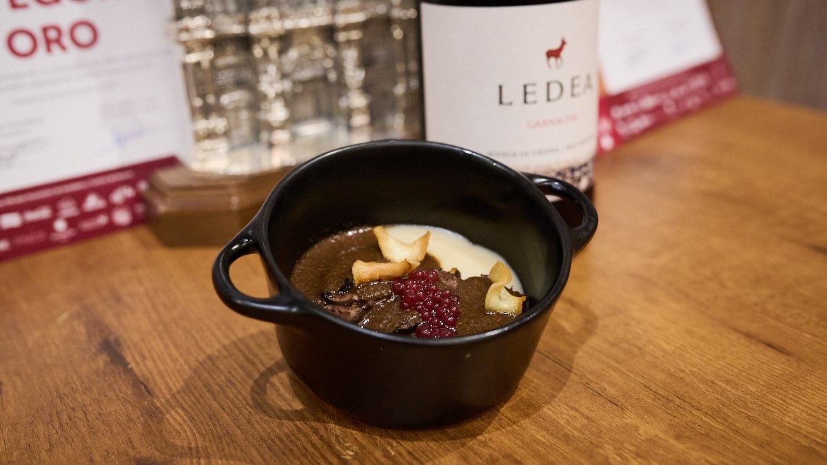 Cazuelica ganadora en el concurso de 2022 del Bar Ulzama. PABLO LASAOSA