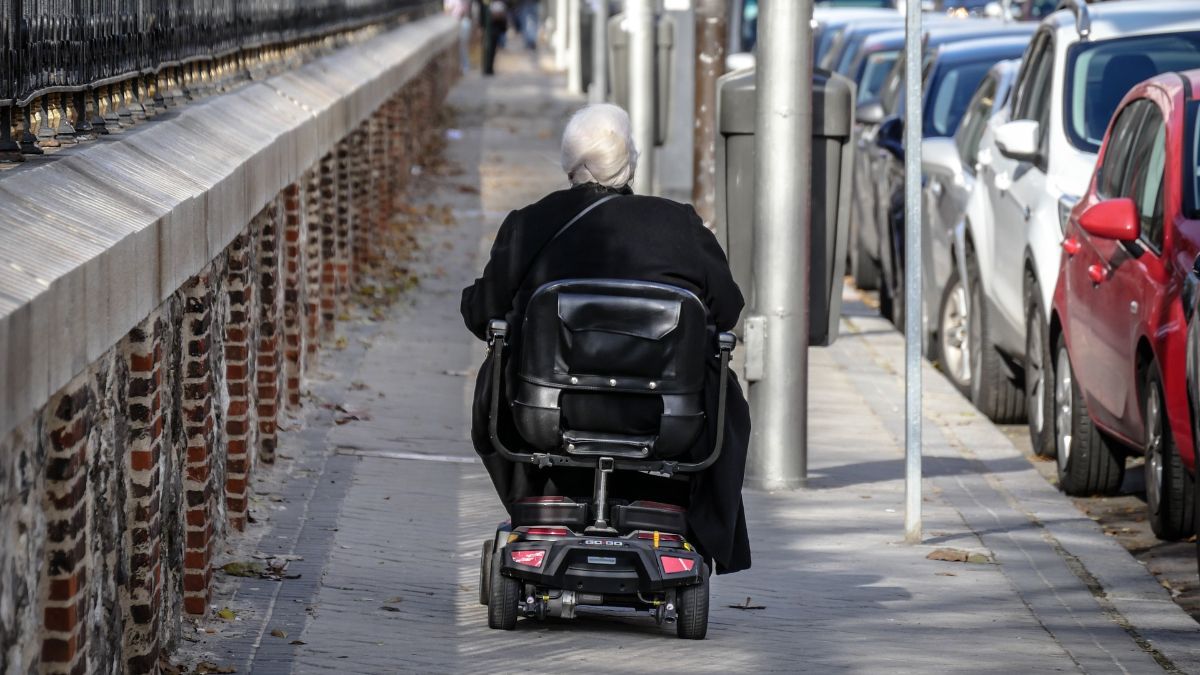 La mujer atropellada viajaba en un vehículo para personas con movilidad reducida. ARCHIVO