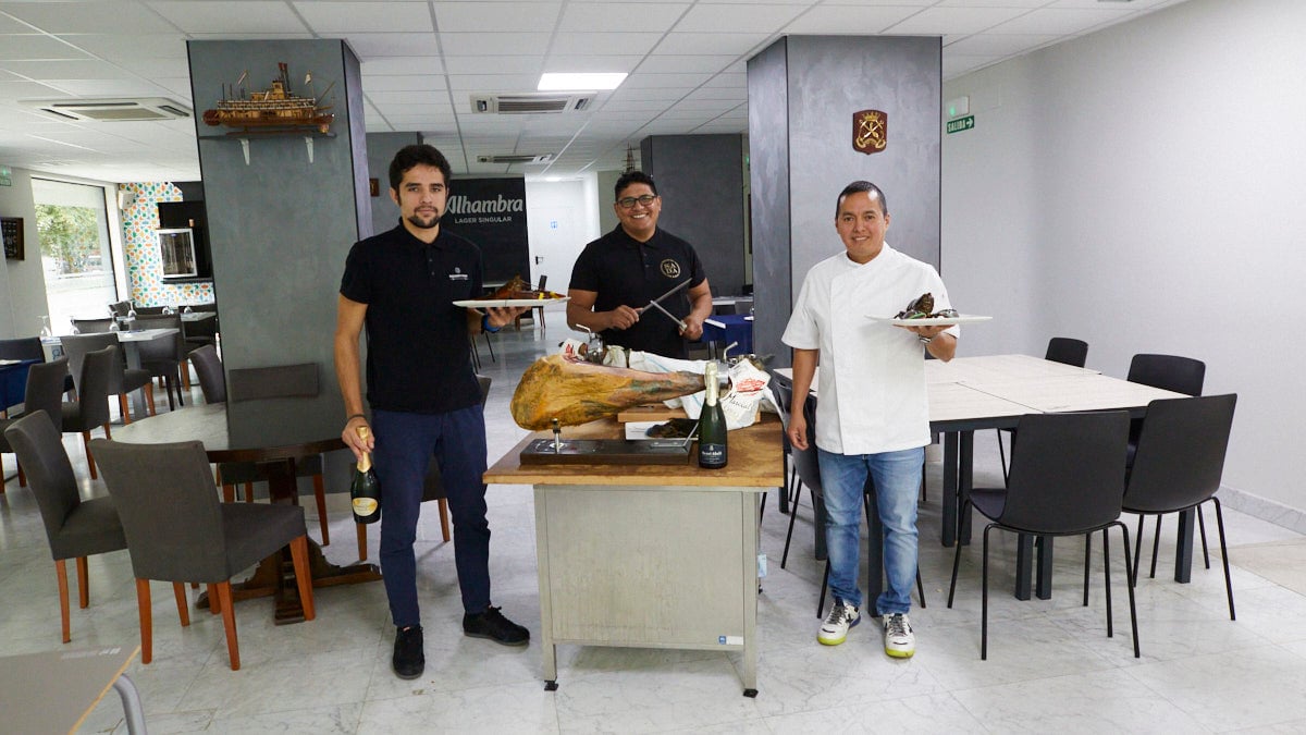 Marisquería Iturrama, en la calle Iturrama 19 de Pamplona. IÑIGO ALZUGARAY