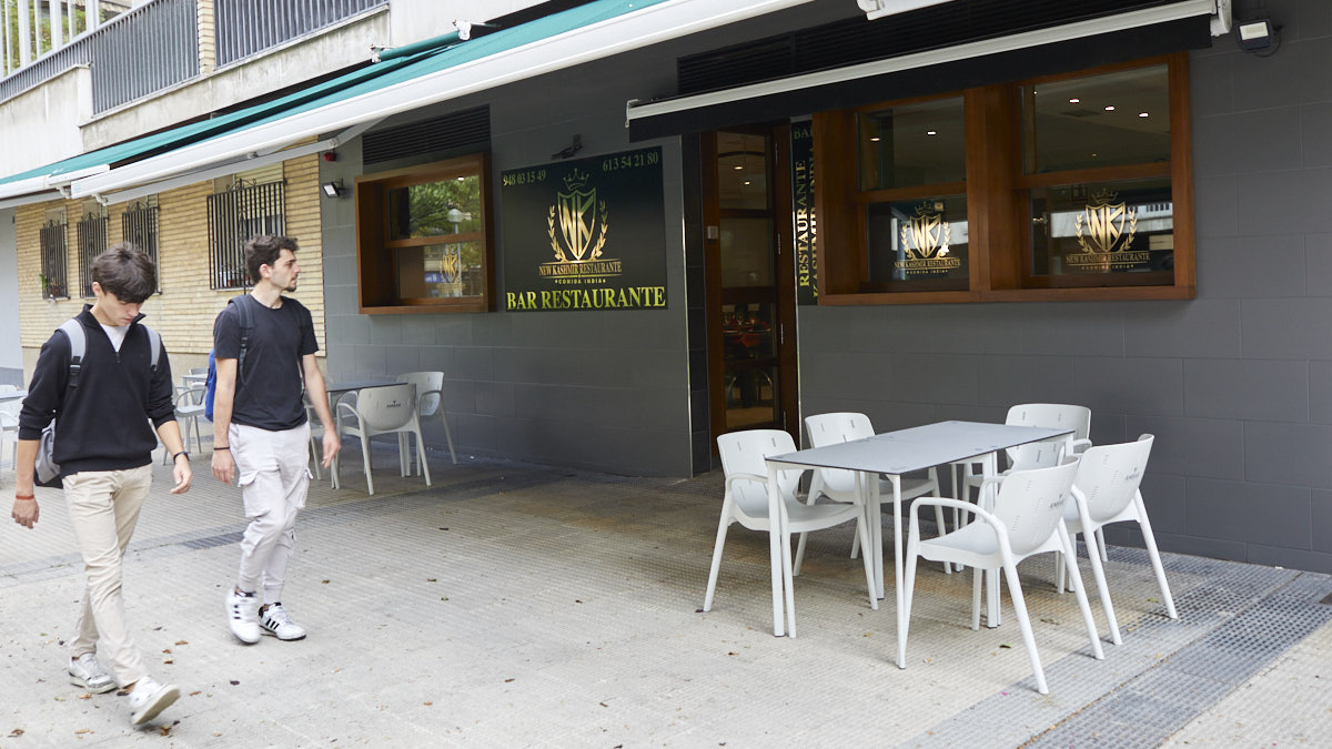 Restaurante indio New Kashmir, en la calle Esquíroz 26 de Pamplona. IÑIGO ALZUGARAY