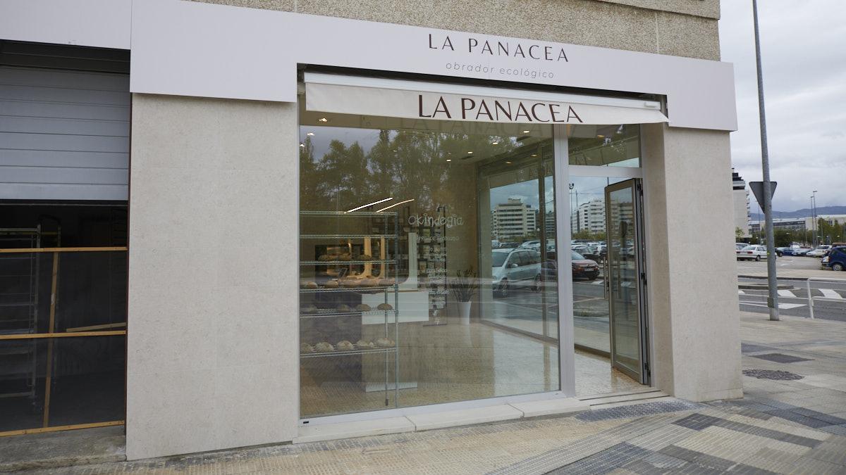 Panadería La Panacea, en la calle Miguel Astráin 18 de Pamplona. IÑIGO ALZUGARAY