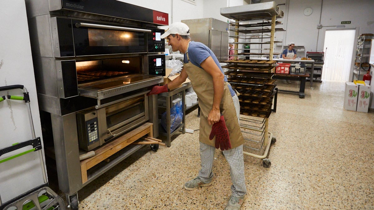 Panadería La Panacea, en la calle Miguel Astráin 18 de Pamplona. IÑIGO ALZUGARAY