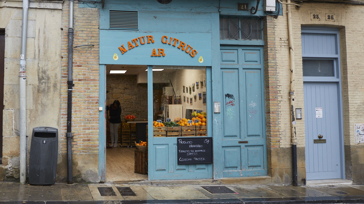 Tienda Natur Citrus AR, en la calle Santo Domingo número 21 de Pamplona. IÑIGO ALZUGARAY