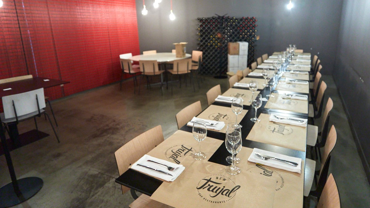 Bar New Trujal, en la calle San Fermín 55 de Pamplona. IÑIGO ALZUGARAY