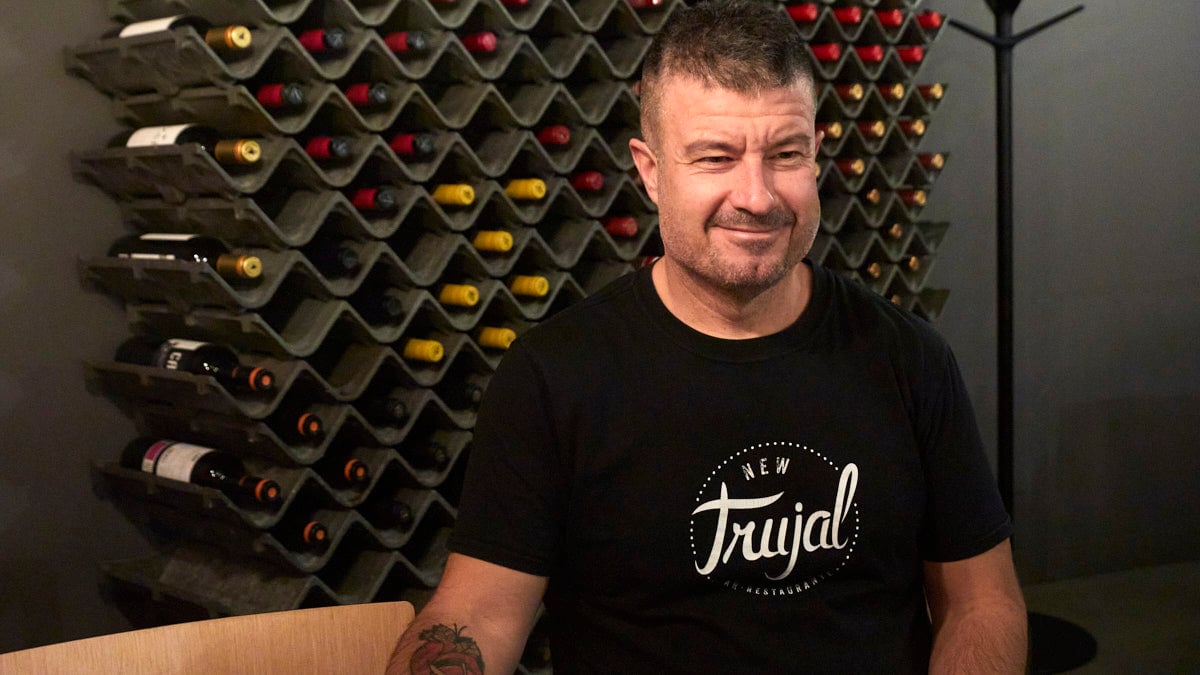 Bar New Trujal, en la calle San Fermín 55 de Pamplona. IÑIGO ALZUGARAY