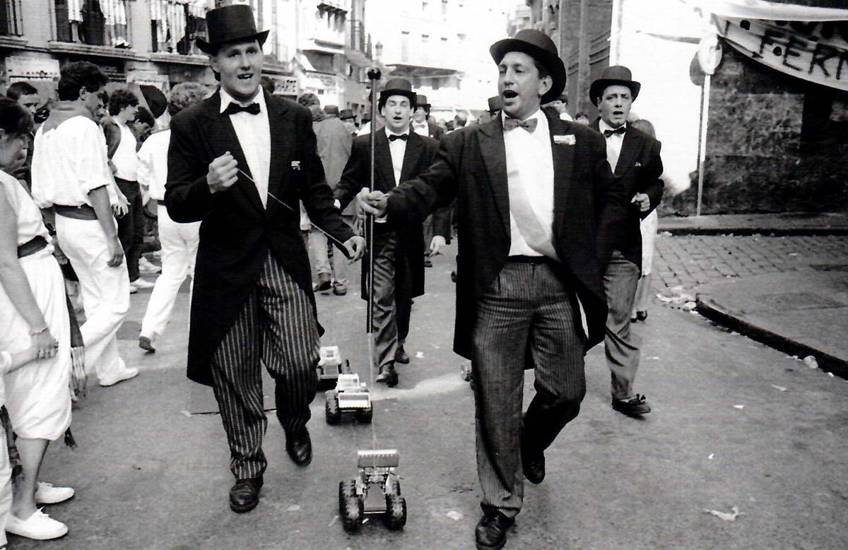 1991 Qué derroche al Riau-riau en coche (Foto José Luis Nobel, cortesía de la familia)