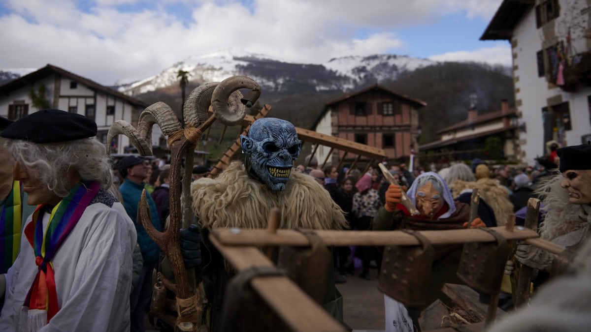 El Carnaval De Ituren Y Zubieta Regresa Con Su Ancestral Desfile Las 