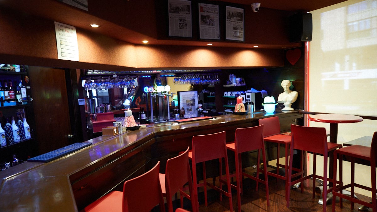 Bar Chaves, en la avenida Sancho El Fuerte 29 de Pamplona. IÑIGO ALZUGARAY