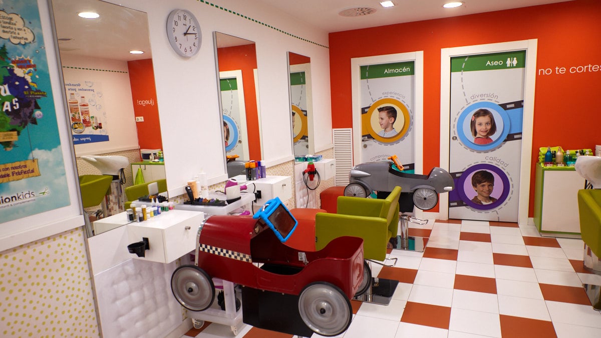 Peluquería infantil Fashionkids, en la calle Sangüesa número 12 de Pamplona. IÑIGO ALZUGARAY