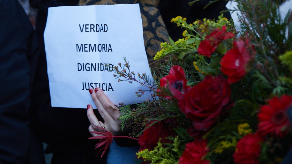 Multas de hasta 150.000 euros por homenajear a terroristas: el blindaje que exigen las víctimas en Navarra