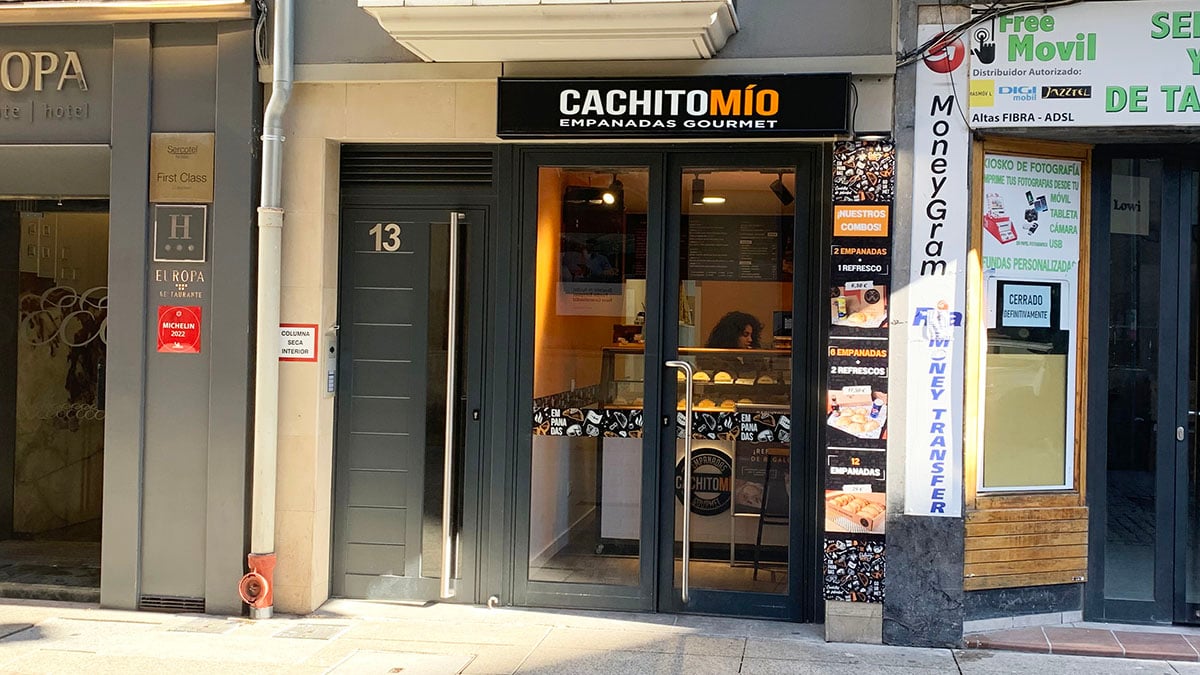 Fachada del local que ocupa 'Cachito Mío' en la calle Espoz y Mina de Pamplona. Navarra.com