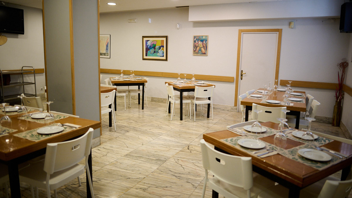 Bar Jardín en la calle Íñigo Arista 19 trasera, en Iturrama. PABLO LASAOSA